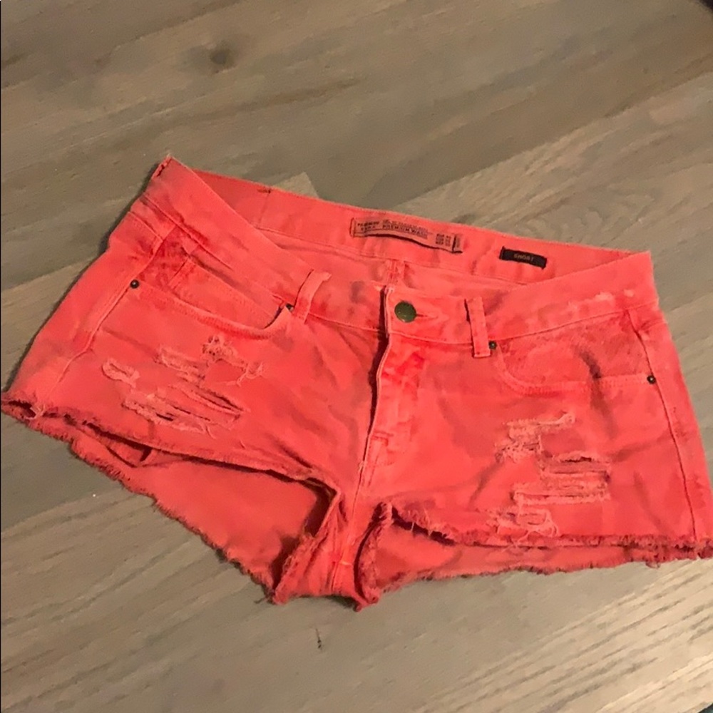 Trafuluc faded red jean short shorts